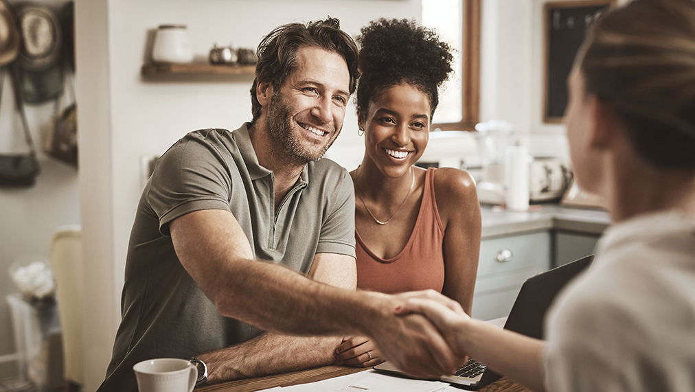 Trop jeune pour souscrire une assurance vie ?